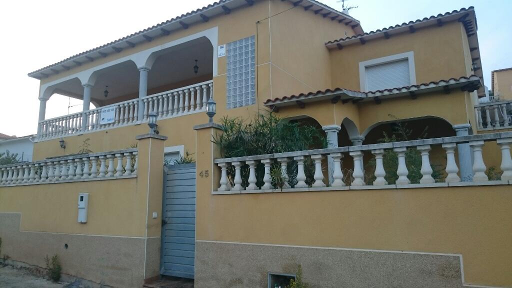 Calle Crepuscle — Vendrell (el)