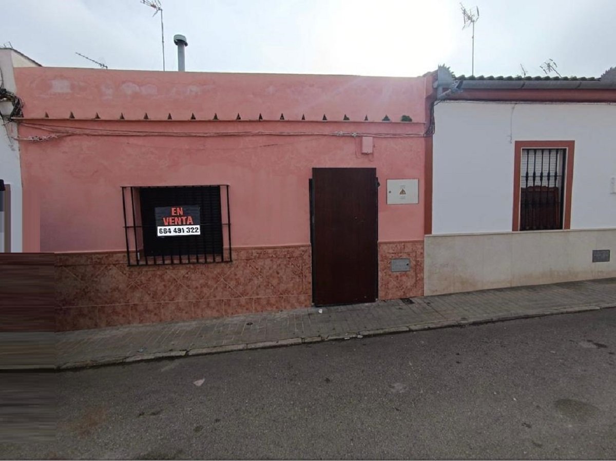 C/ Fuentes de Andalucía