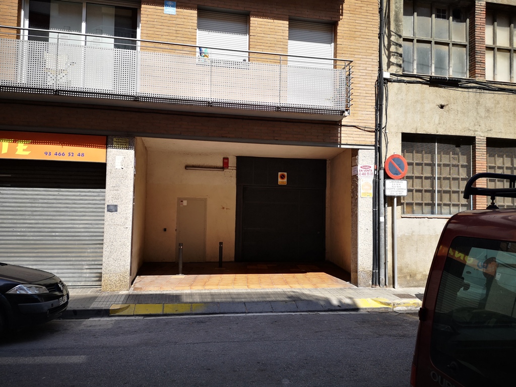 Garaje en Santa Coloma de Gramenet, Barcelona