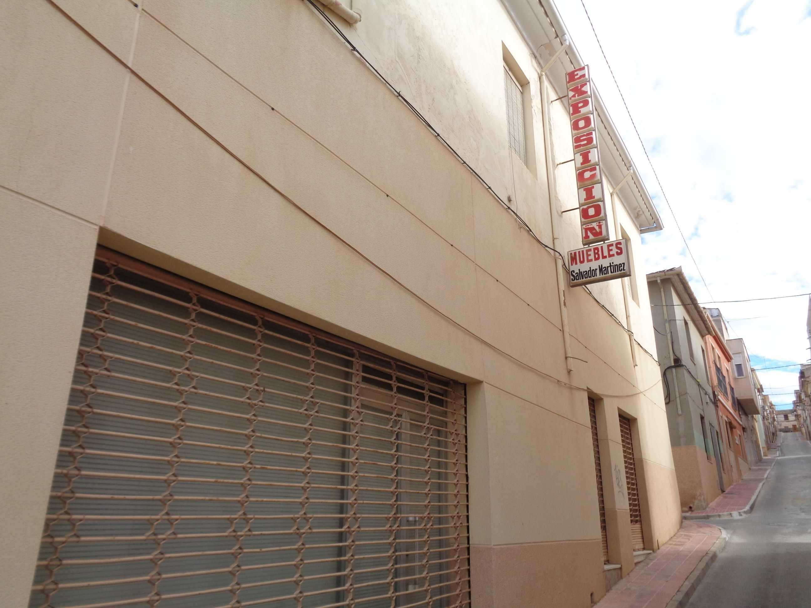 Local en Monóvar/Monòver, Alicante/Alacant