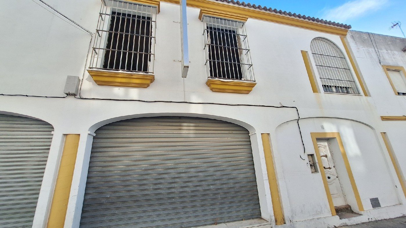 C/ Alhóndiga