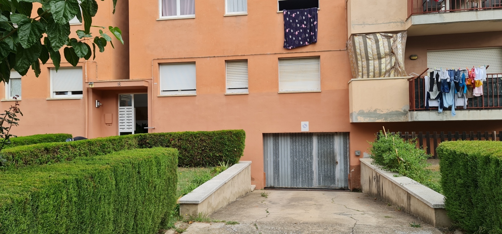 Garaje en Banyoles, Girona