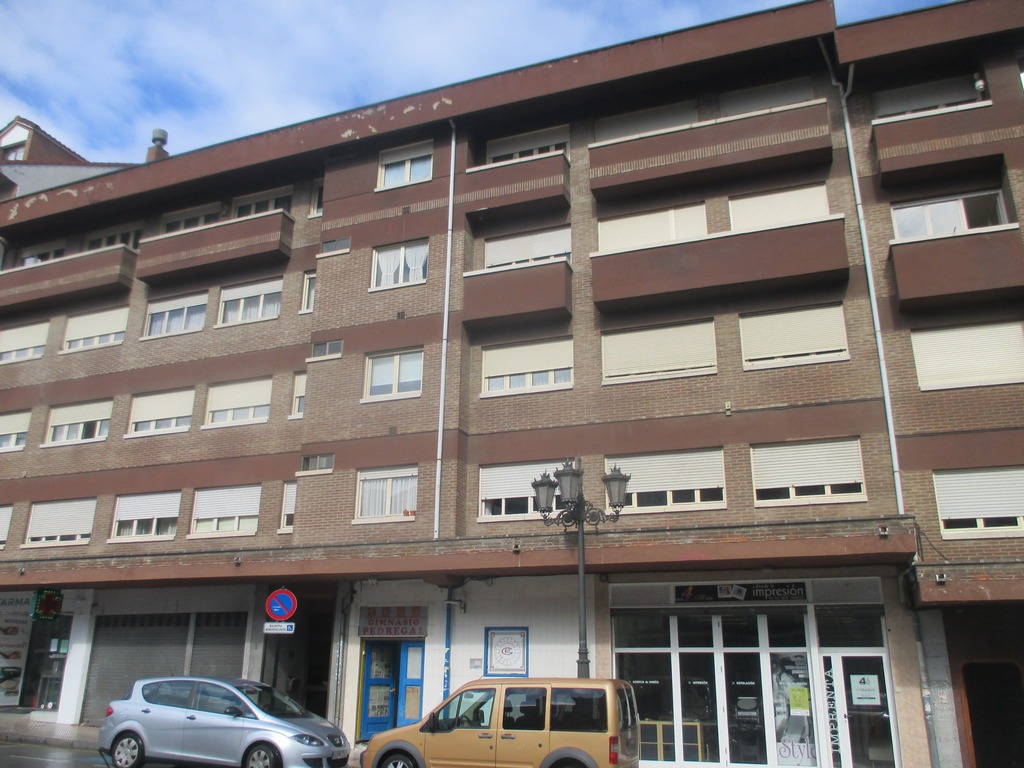 Local en Colloto, Asturias