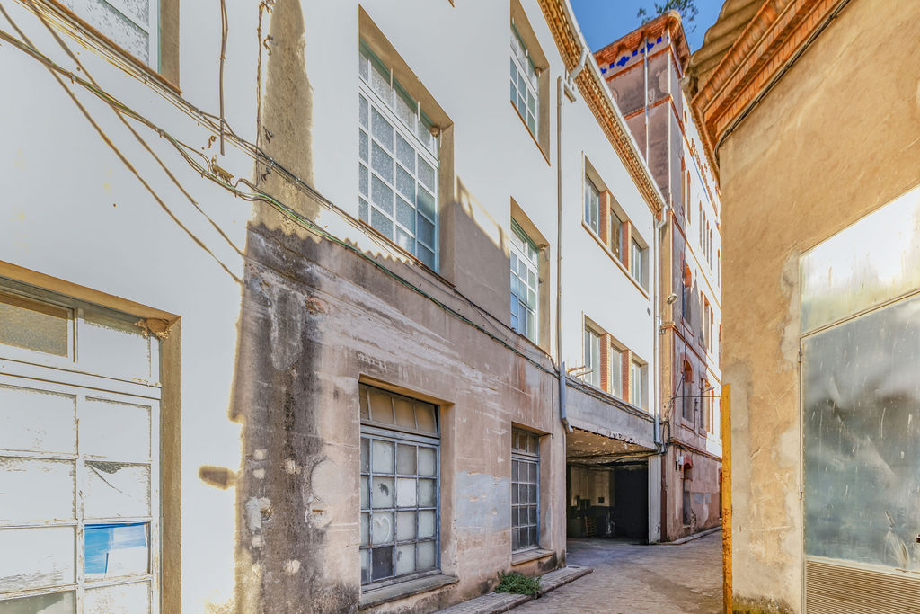 Nave en Manresa, Barcelona