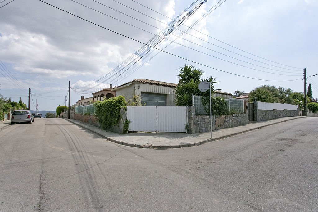 C/ Verge de Montserrat