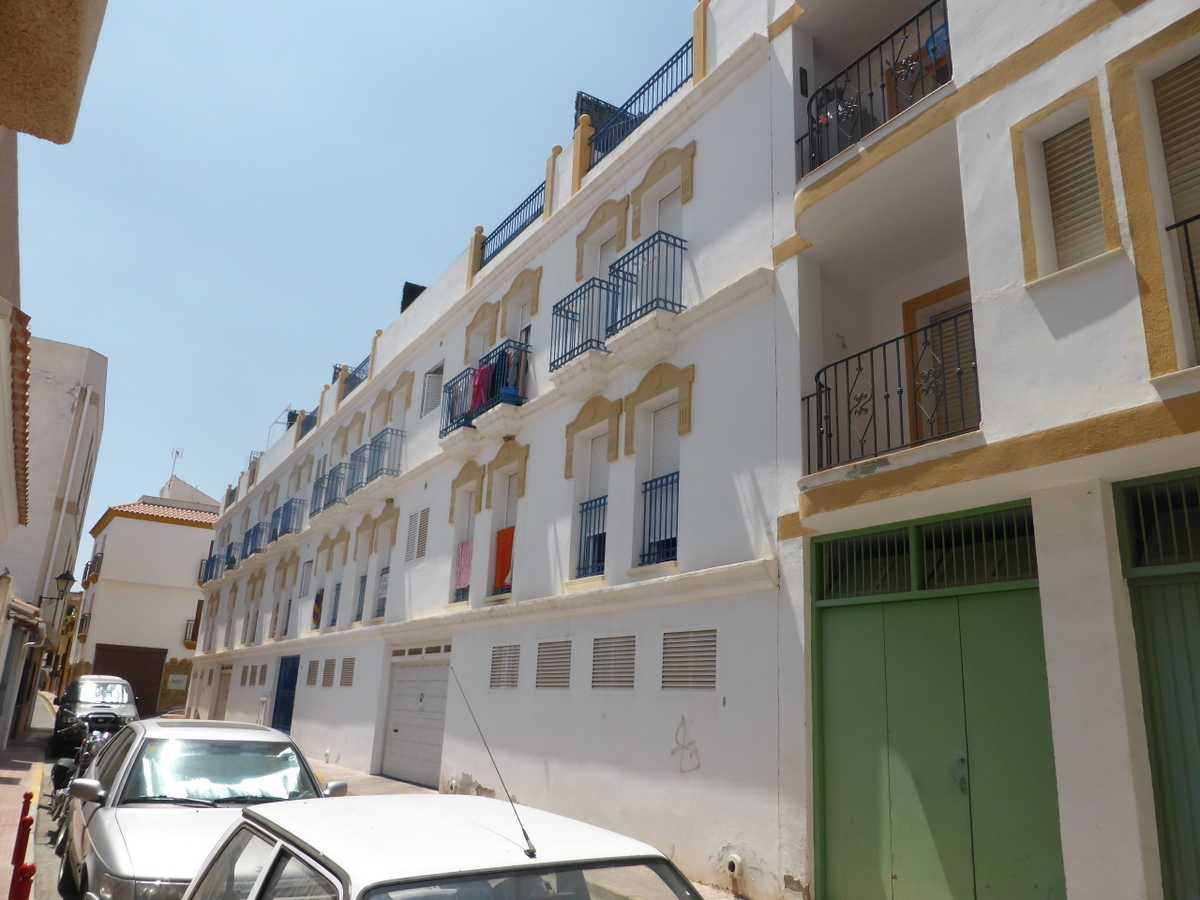C/ Calderón
