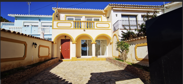 Calle Justicia - Urb Costabella -