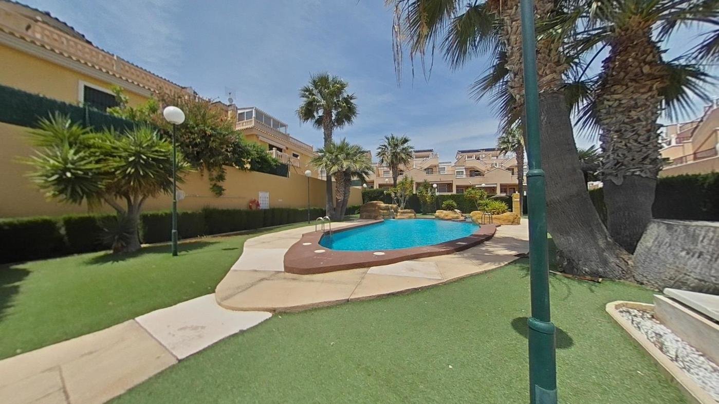 C/ Ebro, Residencial Brisas y Golf II