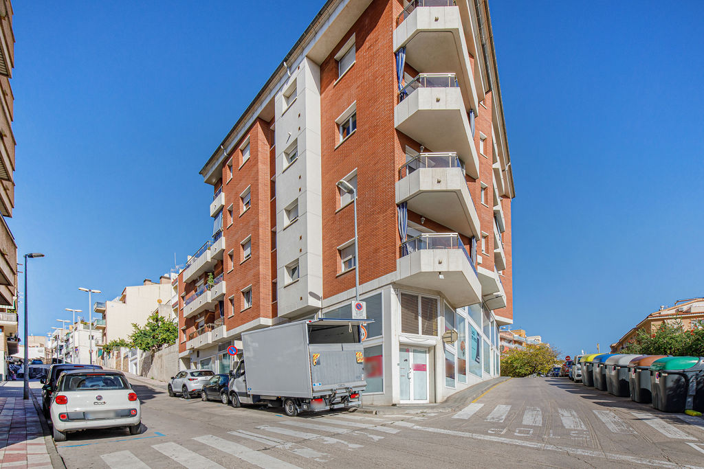 Local en Blanes, Girona