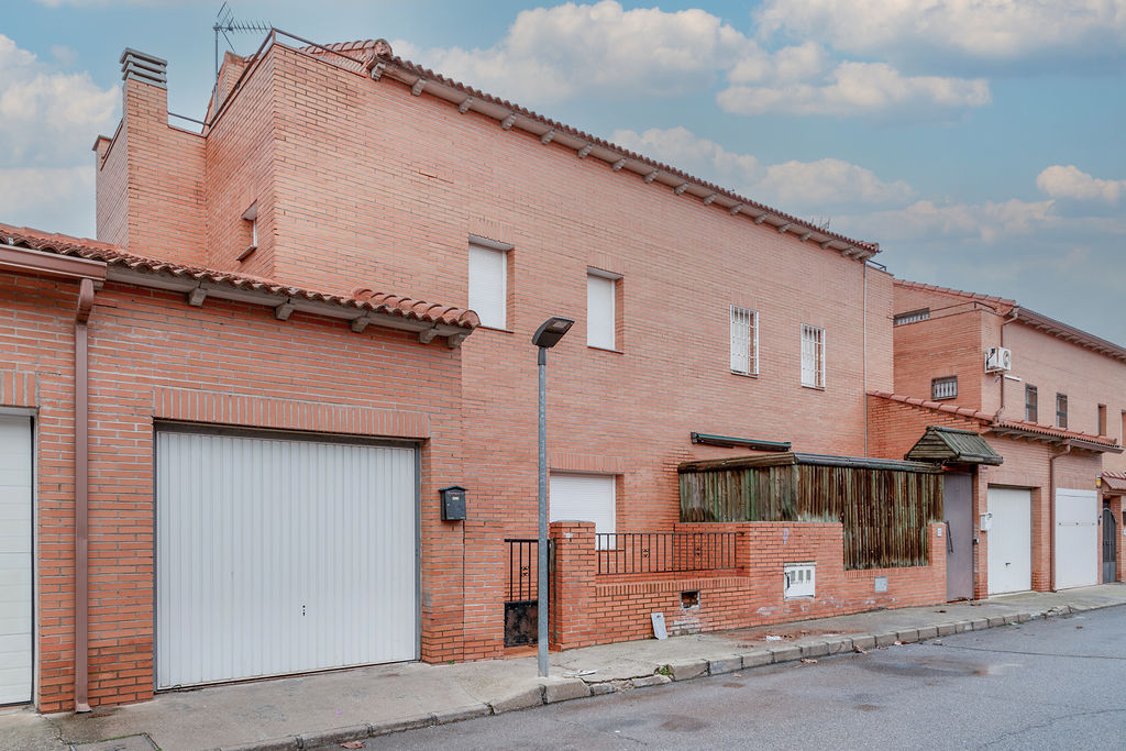 Vivienda en Chozas de Canales, Toledo