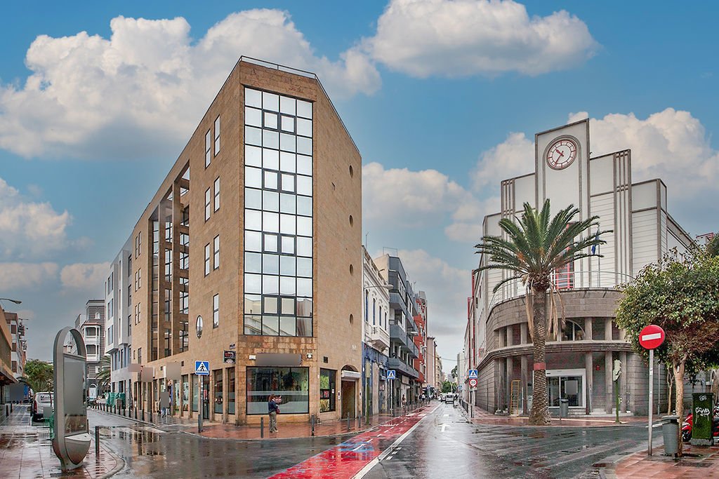 Calle Veintinueve de Abril