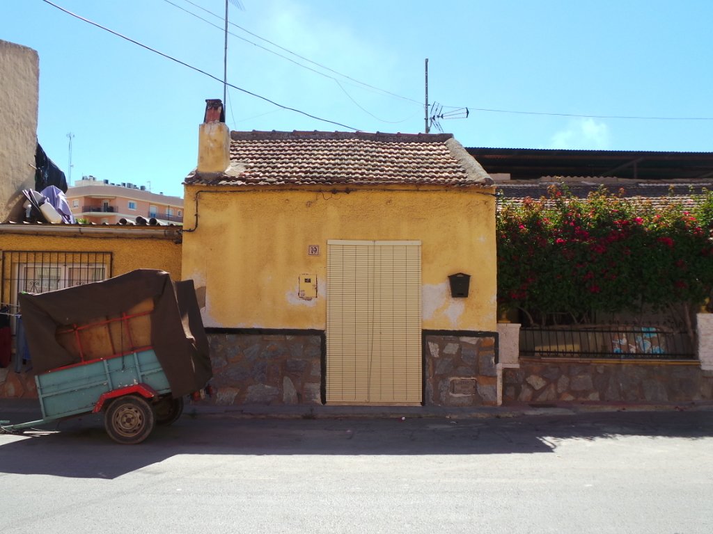 Av Algorfa