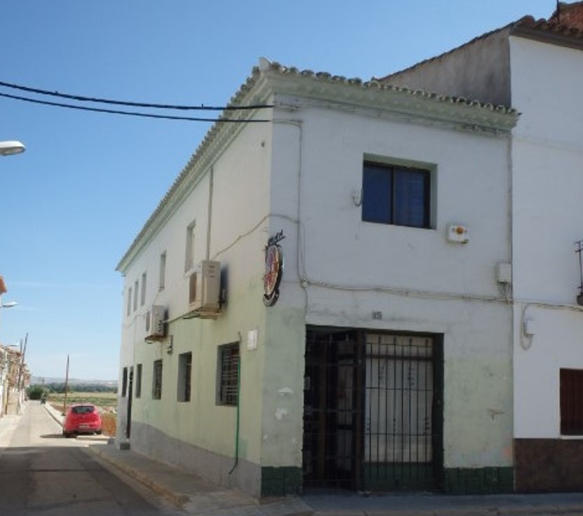 Edificio en Quinto, Zaragoza