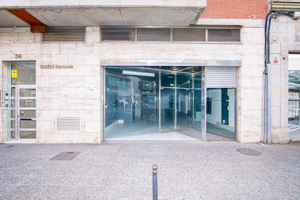 Local en Girona, Girona
