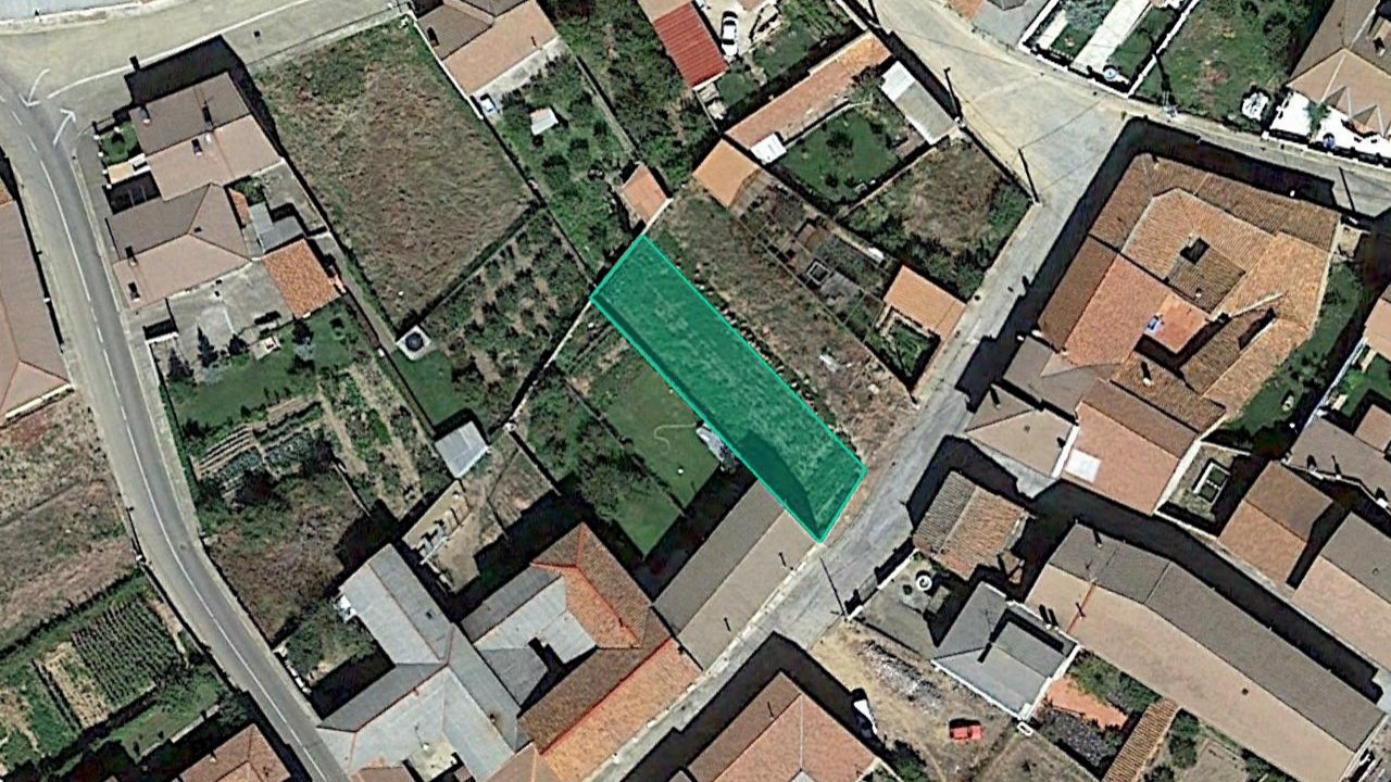 Suelo en Benavides, León