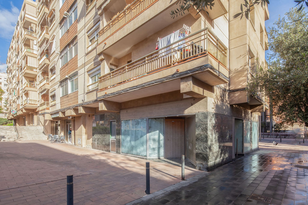 Local en Sant Boi de Llobregat, Barcelona
