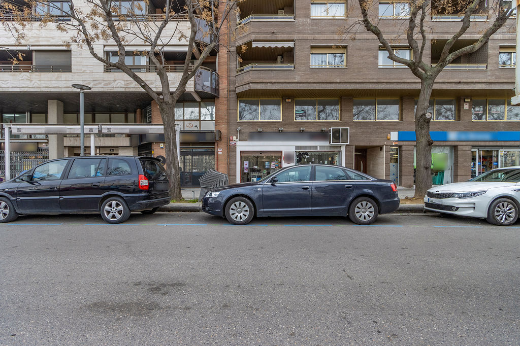 Local en Lleida, Lleida