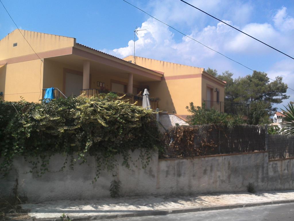 Av/ Sant Miquel D´Olerdola