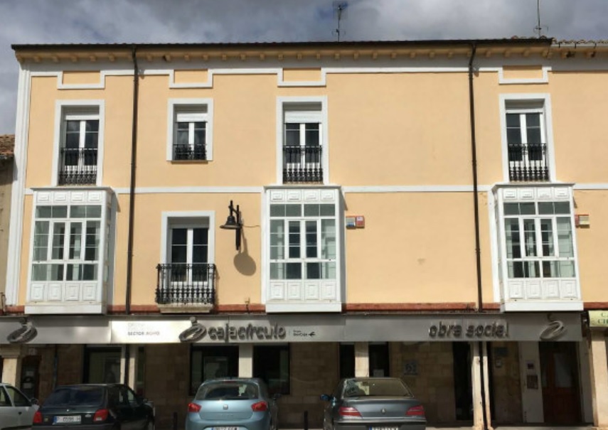 Edificio en Villadiego, Burgos