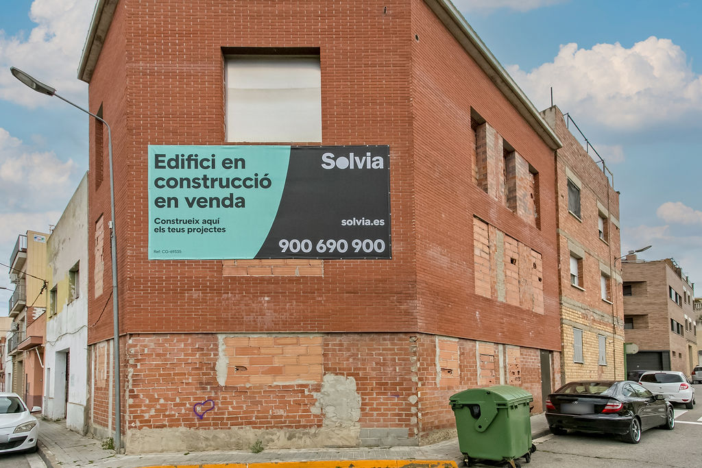 En Construccion en Santa Margarida de Montbui, Barcelona