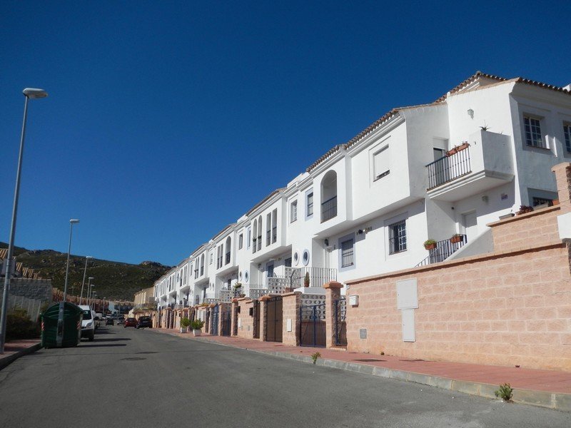C/ Palermo - Los Almendros - 