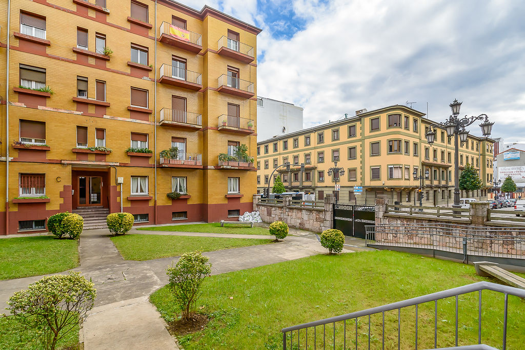 Local en Oviedo, Asturias