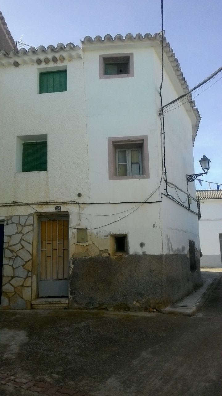 Vivienda en Lagata, Zaragoza
