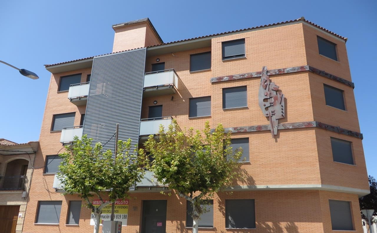 Edificio en Tauste, Zaragoza