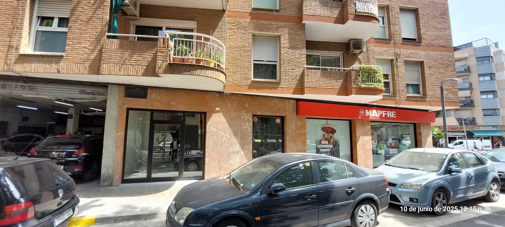 Local en Cornellà de Llobregat, Barcelona