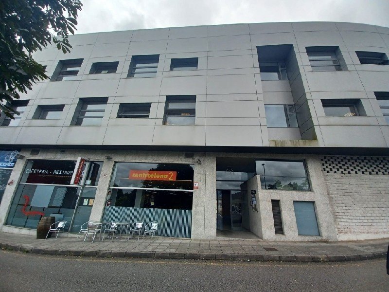 Local en Cayes, Asturias
