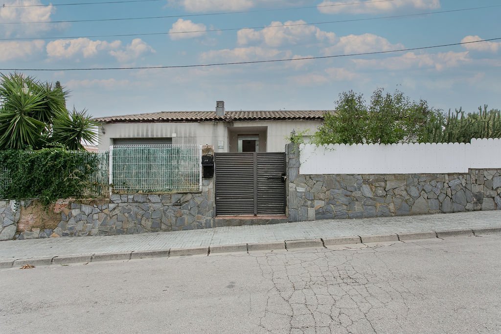 C/ Verge de Montserrat