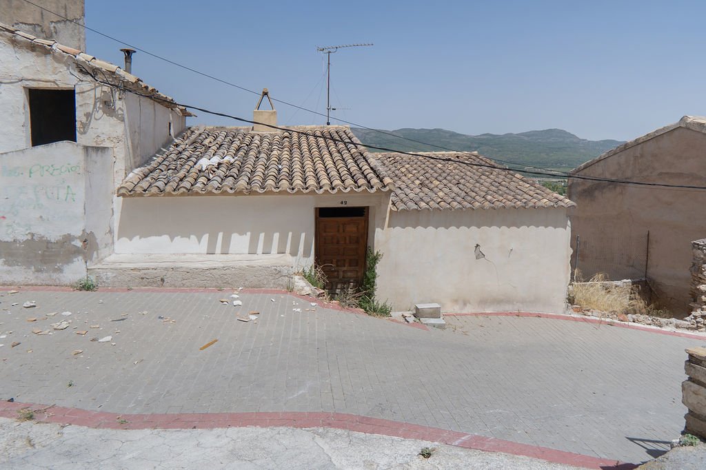 CEBULLANA BAJA