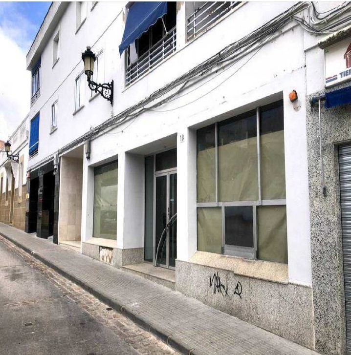 Local en Valencia de Alcántara, Cáceres