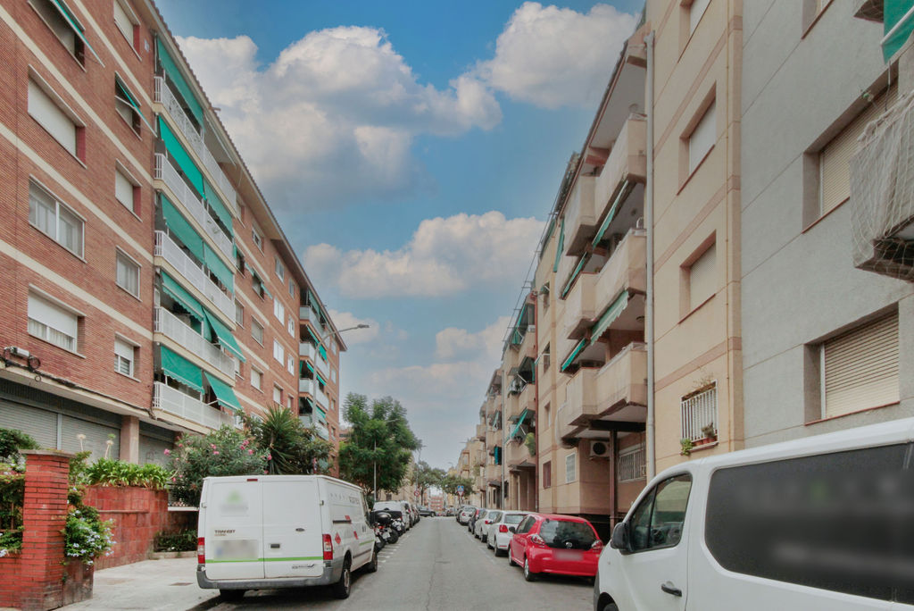 Local en Sant Boi de Llobregat, Barcelona