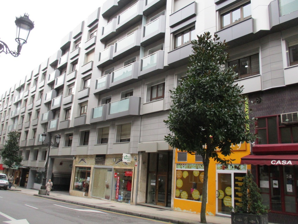Local en Oviedo, Asturias