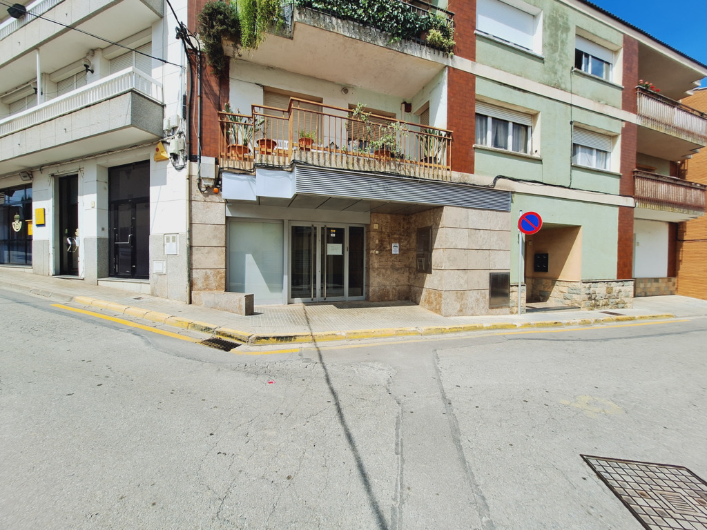 Local en Sant Llorenç d'Hortons, Barcelona