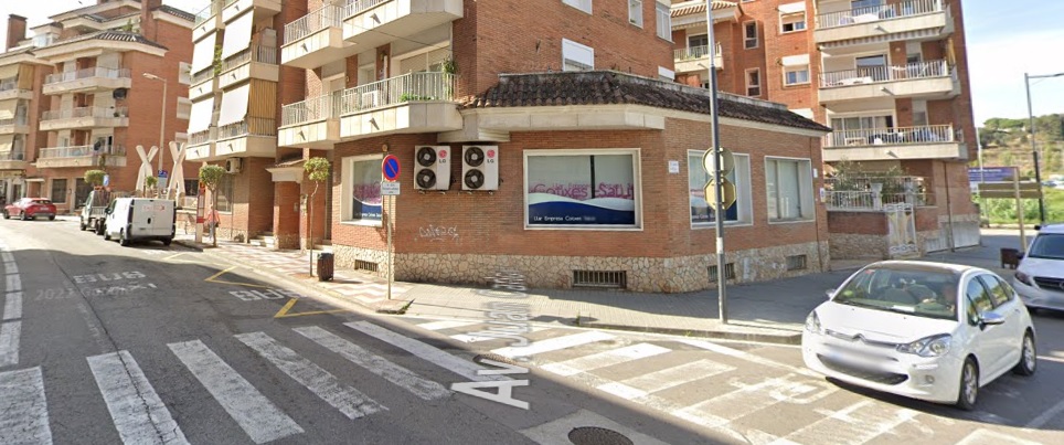 Local en Blanes, Girona
