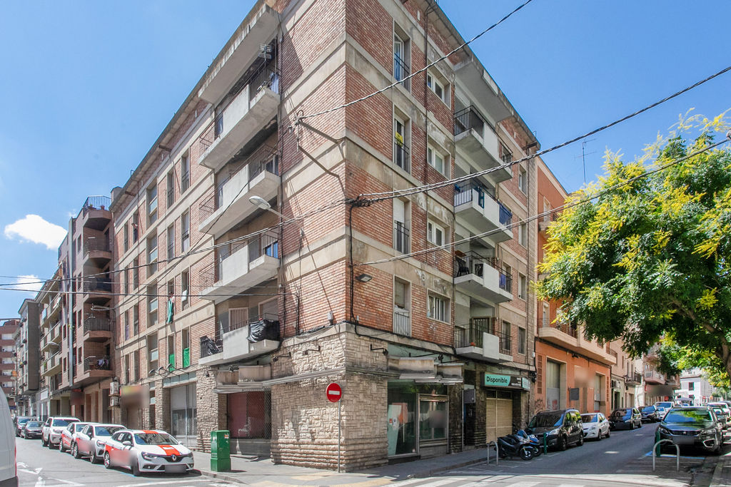 Local en Lleida, Lleida