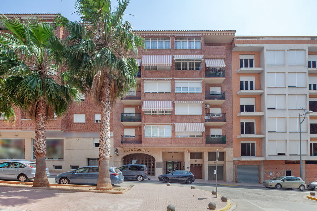 Local en Buñol, Valencia
