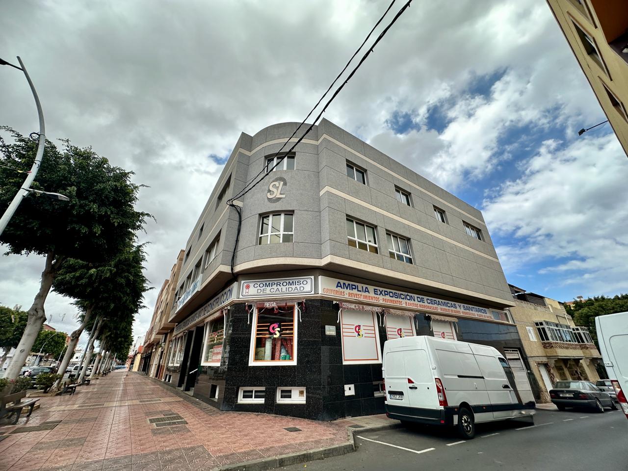 Av Canarias