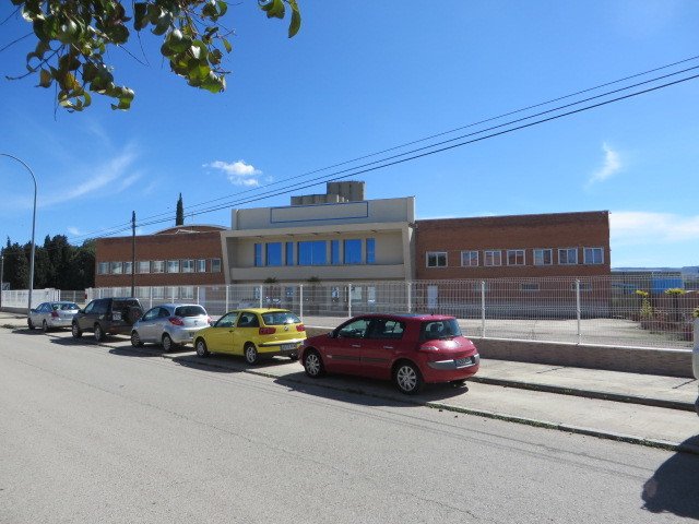 Av Cristóbal Colón - P.I. Henares - 