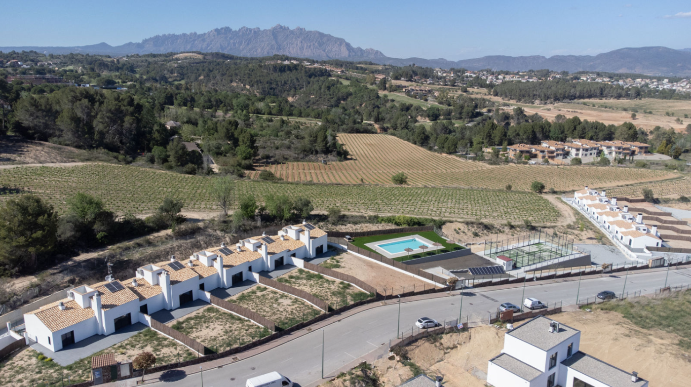 Av Garraf - Ur Residencial Golf Maria Bach