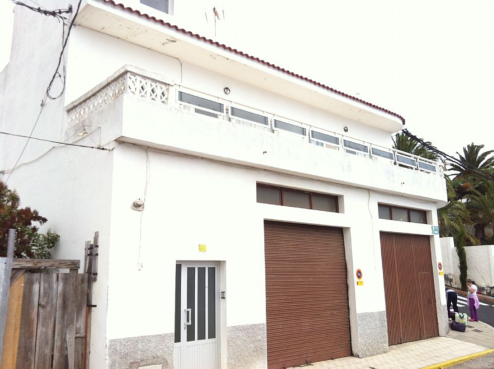 CL LA CARRERA
