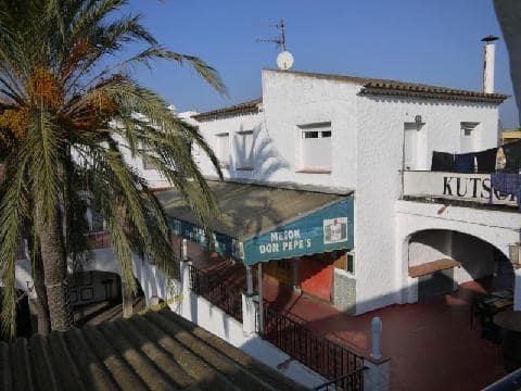 Vivienda en Castelló d'Empúries, Girona