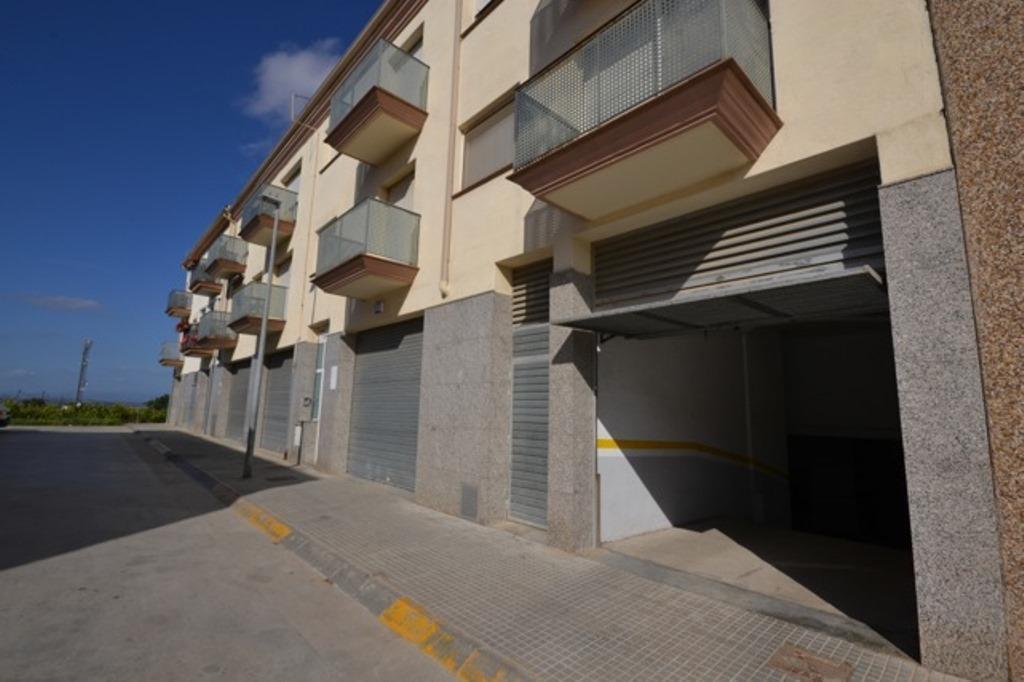 Garaje en Granada (La), Barcelona