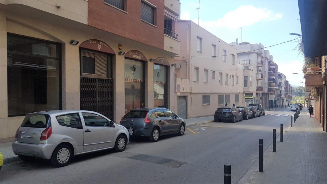 Local en Olesa de Montserrat, Barcelona
