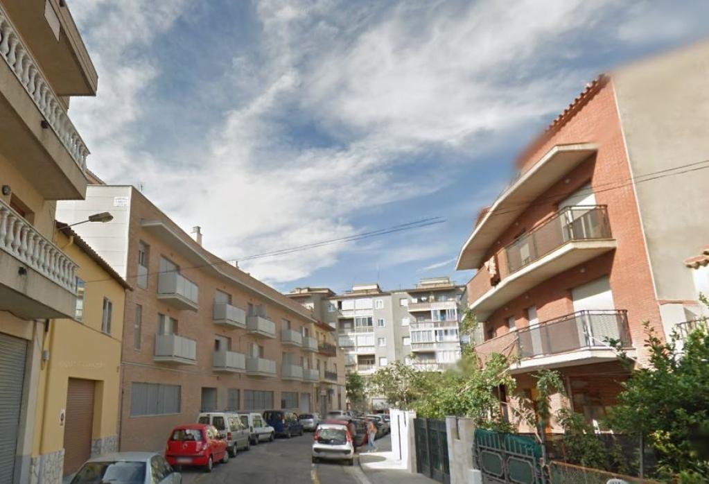 Garaje en Figueres, Girona