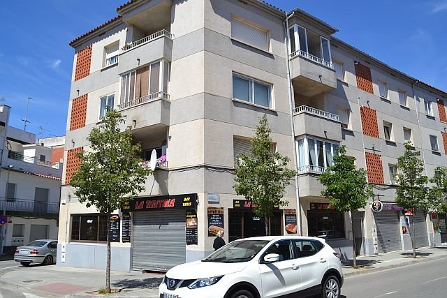 ARENES (DE LES)